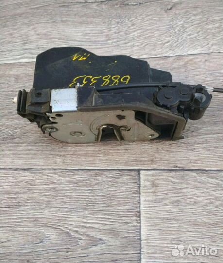 Замок двери передней левый BMW X5 X6 e70 e71