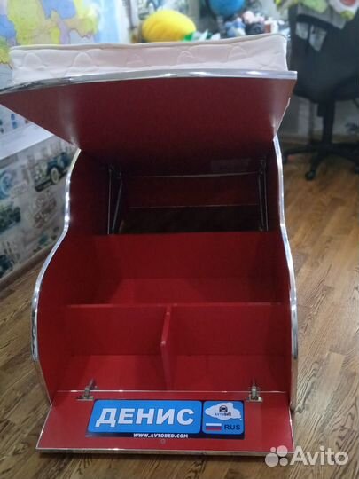 Кровать-машина Маккуин