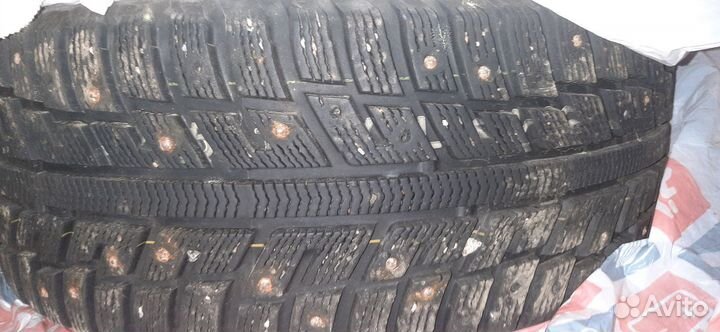 Kumho I'Zen KW22 215/55 R16