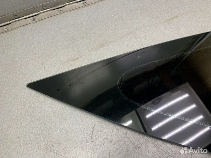 Форточка Ford Focus 1 хетчбэк 1.8 eydk 2005