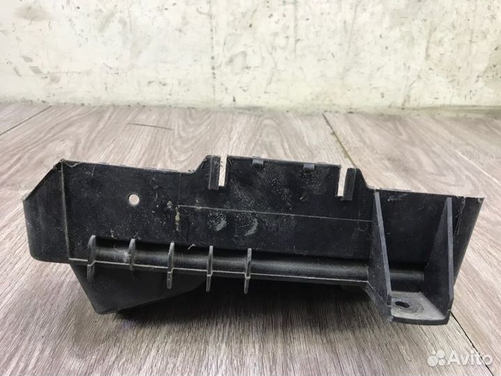 Полка аккумулятора Opel Astra H