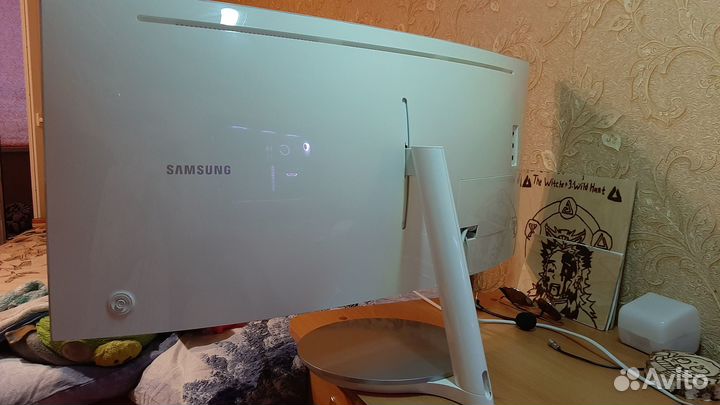 Монитор Samsung изогнутый 34