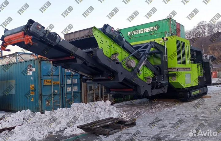 Гусеничная конусная дробилка нр300