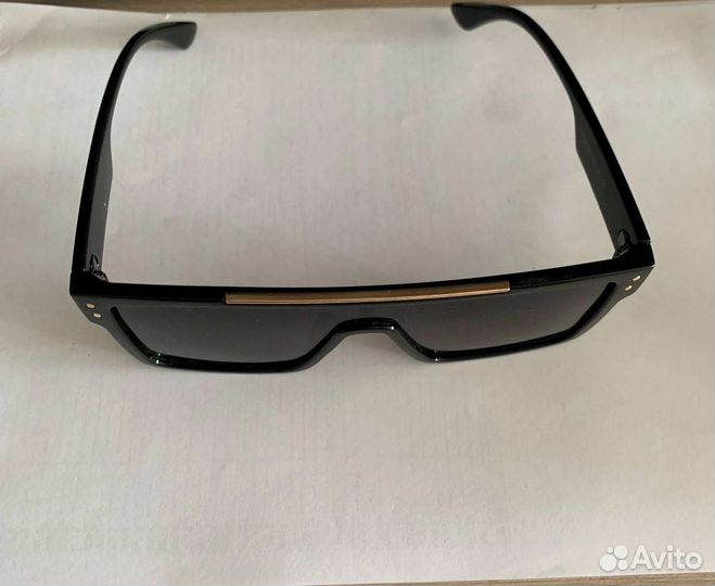 Солнцезащитные очки