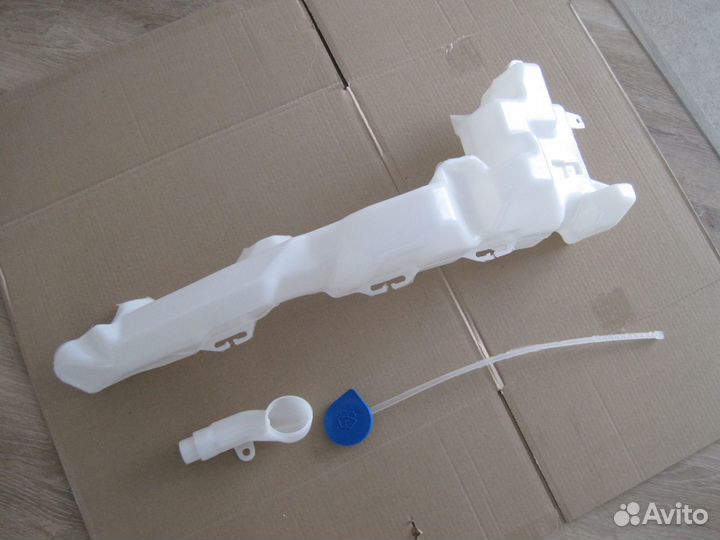 Бачок омывателя лобового стекла Honda CR V 4 13-17