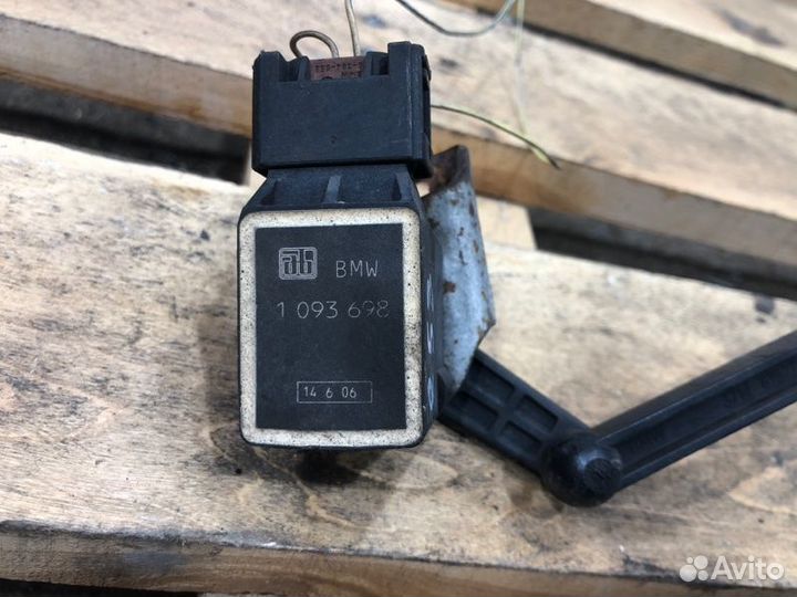 Датчик высоты дорожного просвета задний Bmw X5 E53