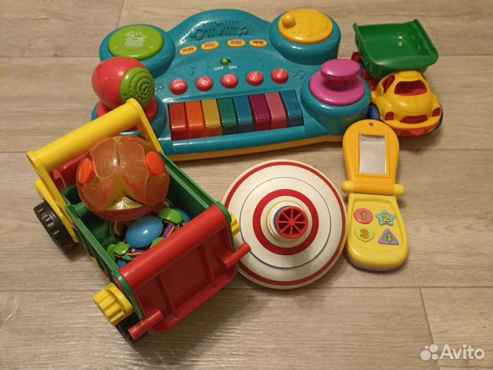 Развивающие игрушки для малышей