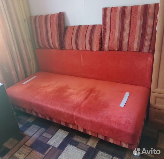 Диван еврокнижка бу