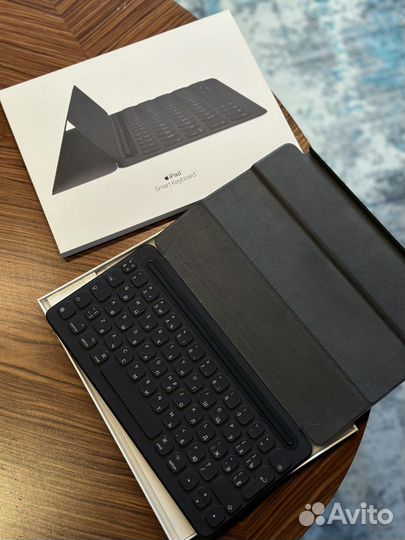 iPad SMART keyboard charcoal grey, ru, 10,5