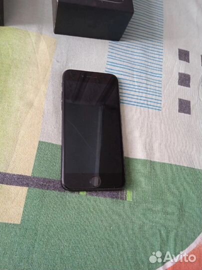 Телефон iPhone