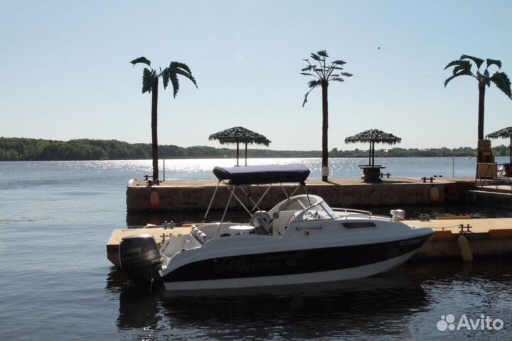 Аренда катера, прогулки на катере