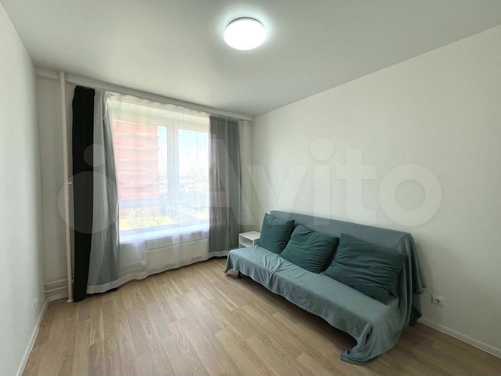 2-к. квартира, 40 м², 3/25 эт.