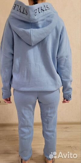 Спортивный костюм новый на флисе. 42-44