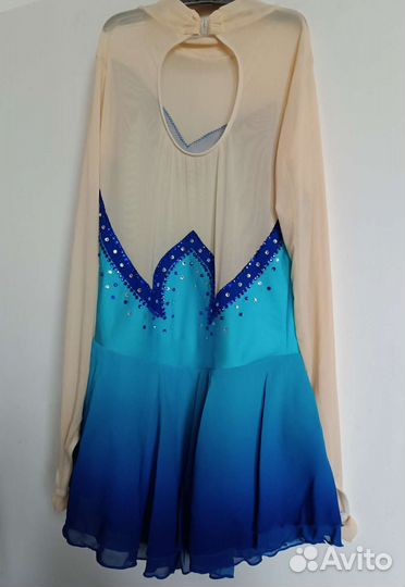 Костюм для гимнастики и фигурного катания