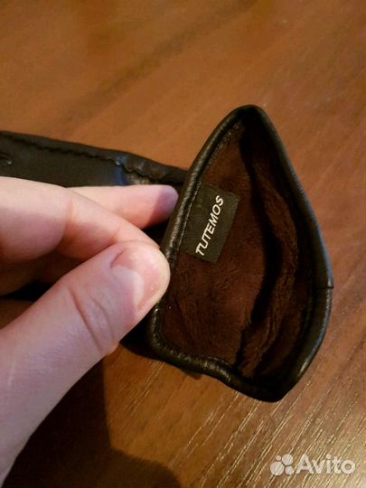 Женские перчатки