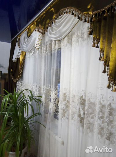 Ламбрекен со шторами