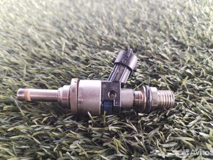 Форсунка топливная Porsche Cayenne 957 M48.01 2009