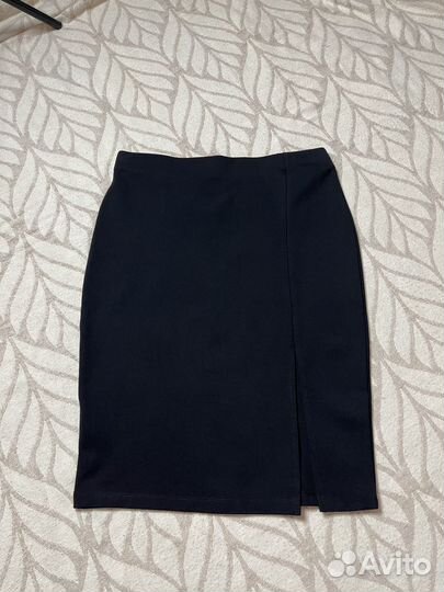 Юбка чёрная футляр 44