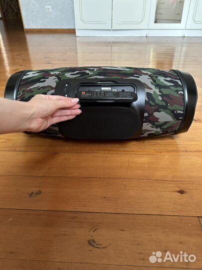 Портативная колонка JBL boombox