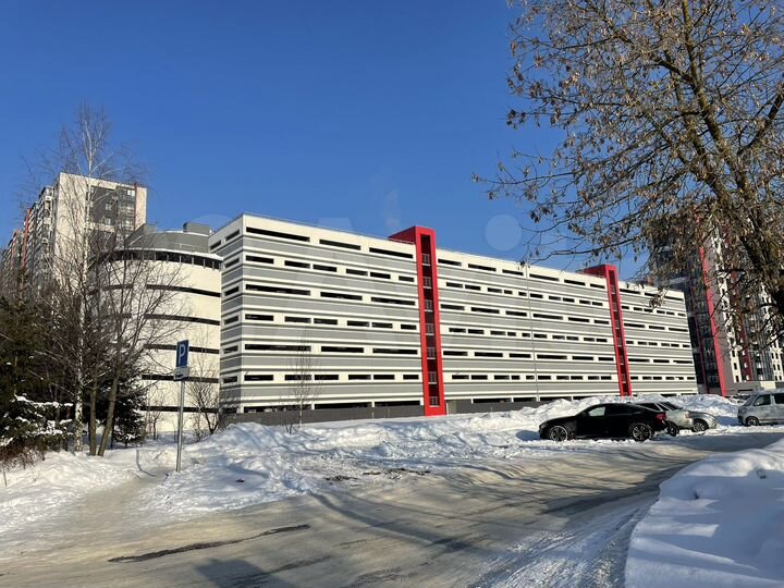 Машиноместо, 13 м²