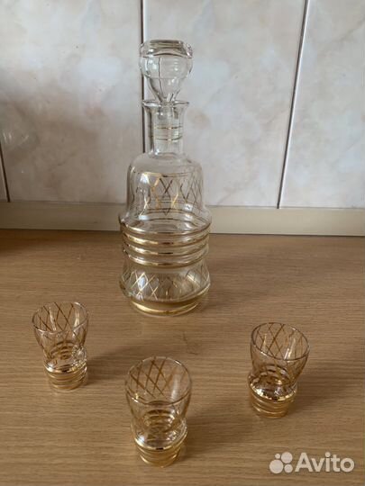 Графин, бутылка