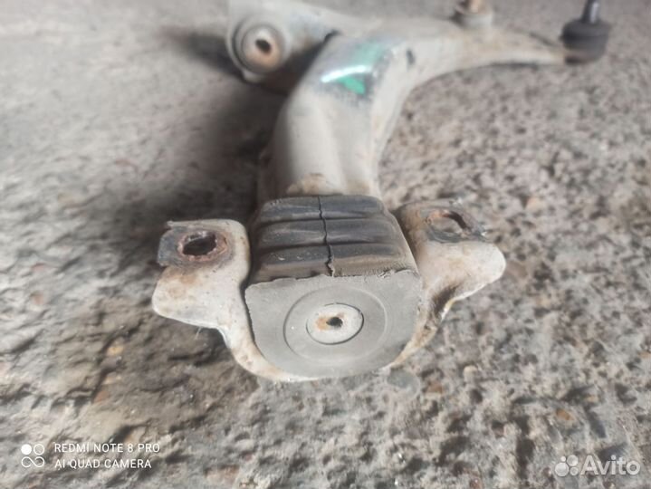 Рычаг передней подвески правый Chevrolet Lanos