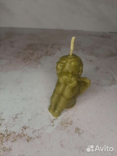Свеча из пчелиного воска ангел мальчик