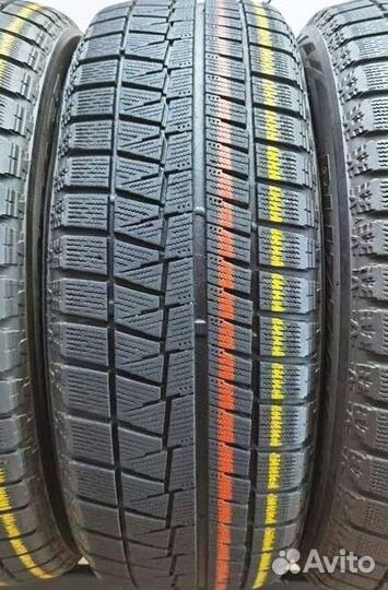 Bridgestone Blizzak Revo GZ 205/55 R16 87M