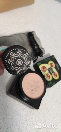 Кушон для лица /тональная основа/тональный крем