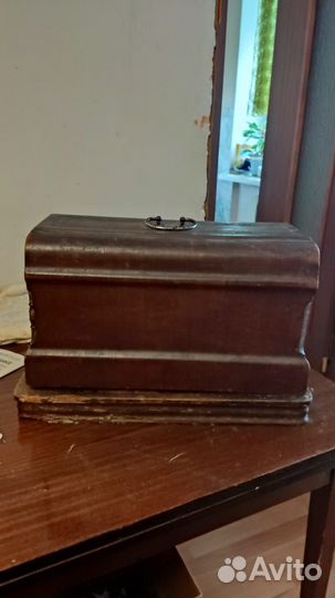 Швейная машина norhmann