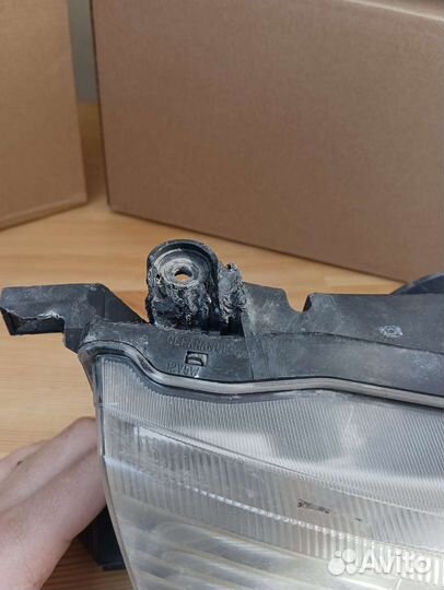 Фары nissan sunny FB15