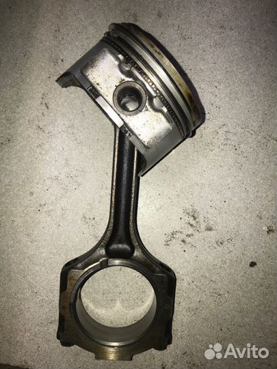 Поршень c шатуном Mazda Millenia TA5P KL-ZE