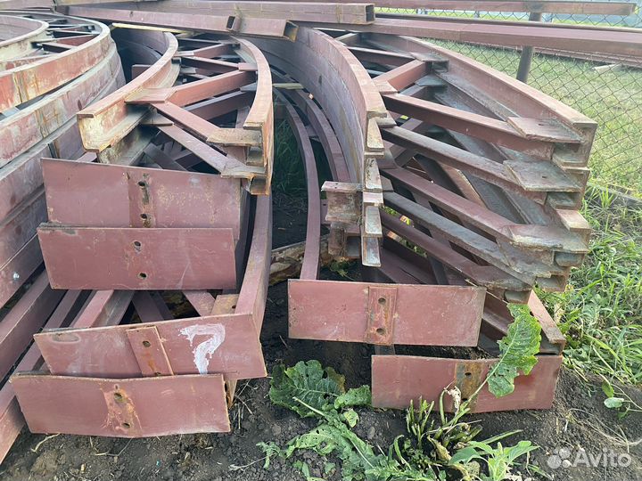 Арочный ангар (металлоконструкция)