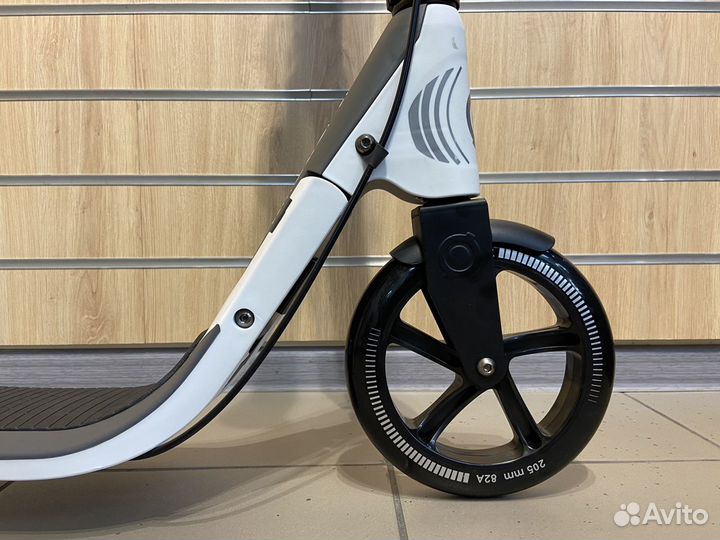 Самокат Globber One NL 205 Deluxe Белый