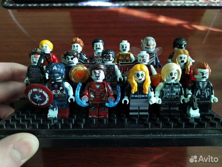 Lego минифигурки Marvel
