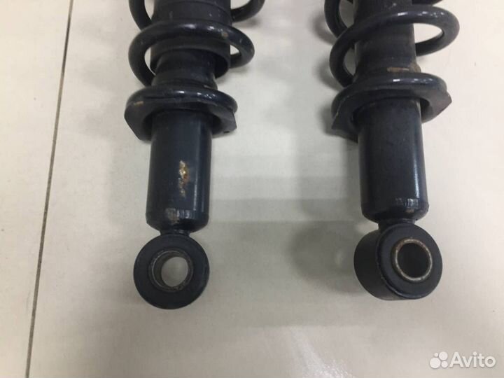 Амортизатор задний Toyota Corolla E120 2001-2007