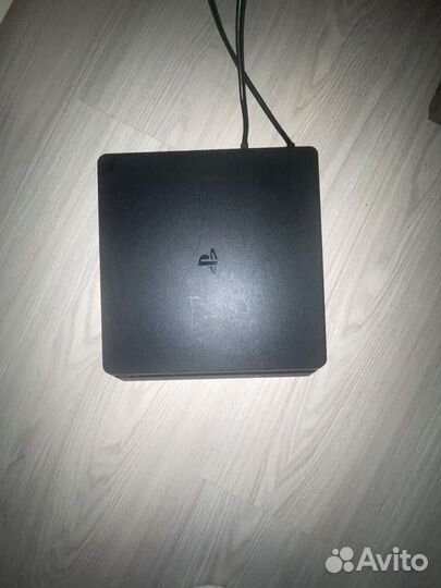 Игровая приставка ps4 slim 500g