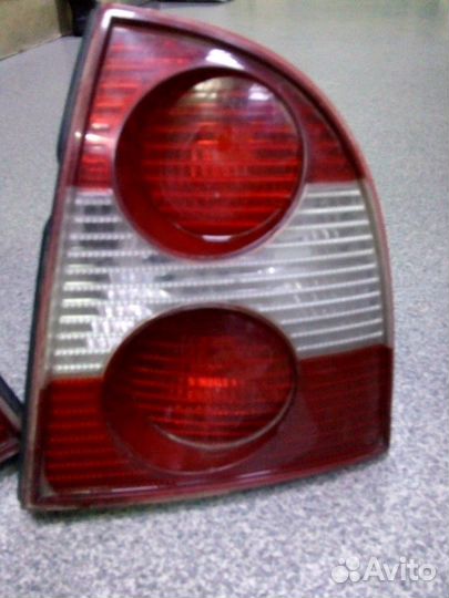 Volkswagen Passat b5 2001г,задних фара 2ш