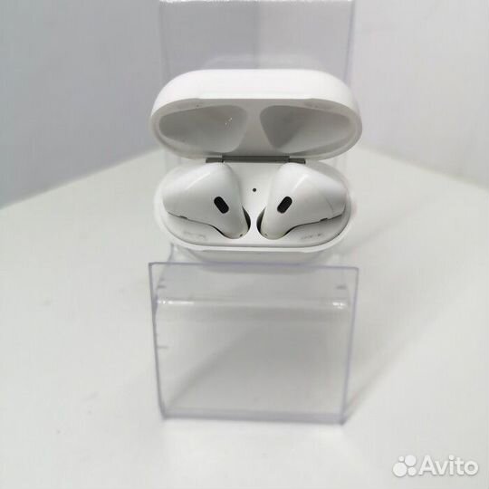 Беспроводные наушники Apple AirPods 2