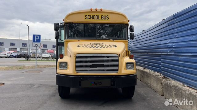 Школьный автобус International 3800, 1999 объявление продам