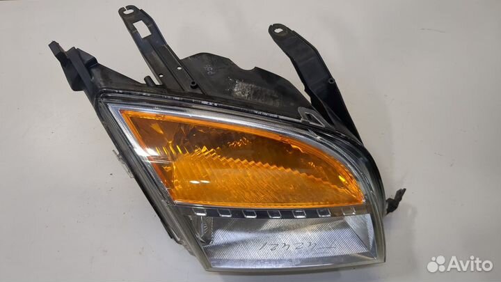 Фара (передняя) Ford Fusion, 2006