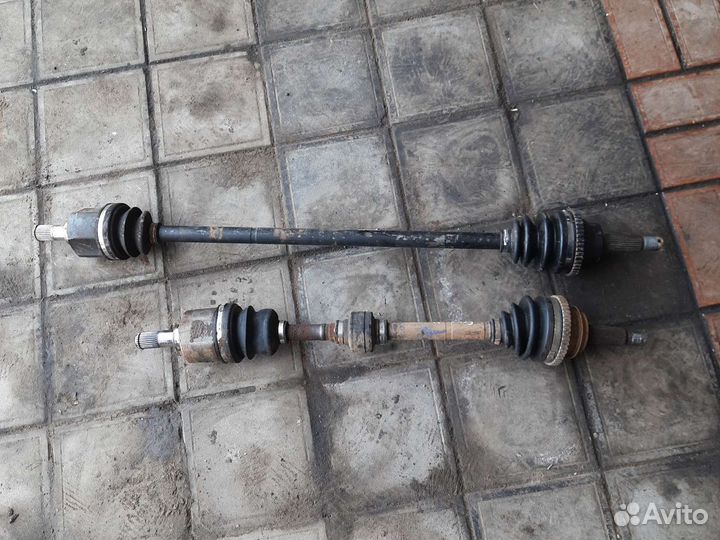 Привода передние Hyundai Sonata 4