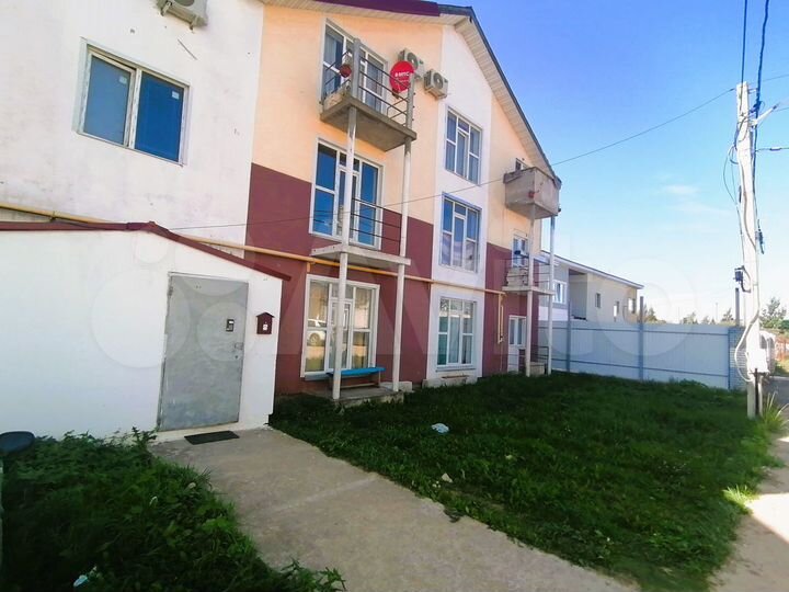 2-к. квартира, 64 м², 1/3 эт.