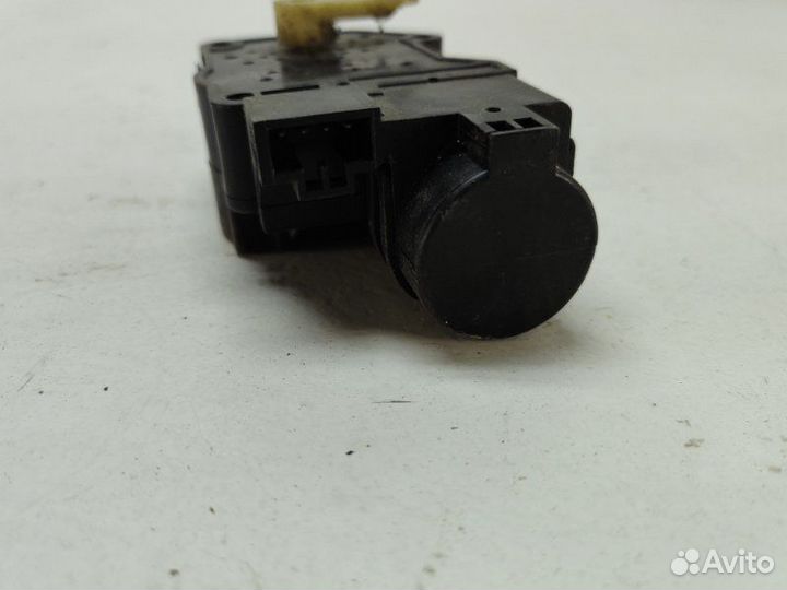 Сервопривод заслонок печки Nissan Bluebird EU14