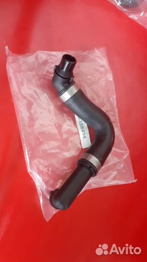 Мерседес 211 219 патрубок к клапану отопителя новы