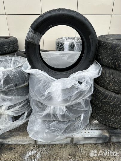 Nankang Ice Activa 2 215/60 R17