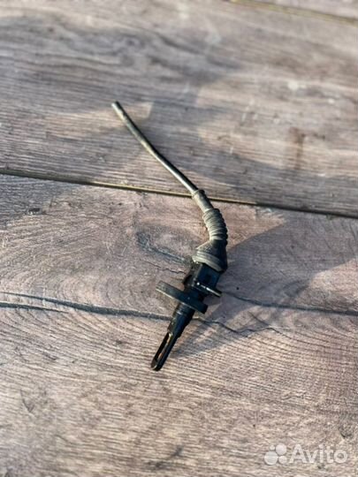 Датчик температуры воздуха на впуске Volkswagen