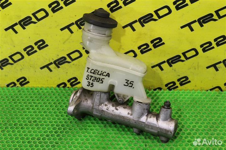 Главный тормозной цилиндр Toyota Celica ST205