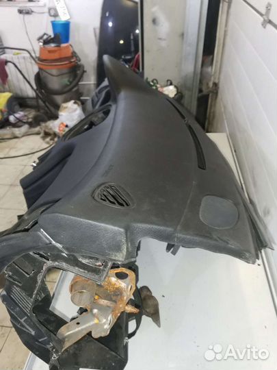Торпеда Peugeot 607