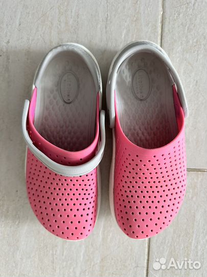 Crocs j2 для девочки 33